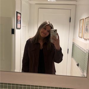 Meet your Posher, Addison